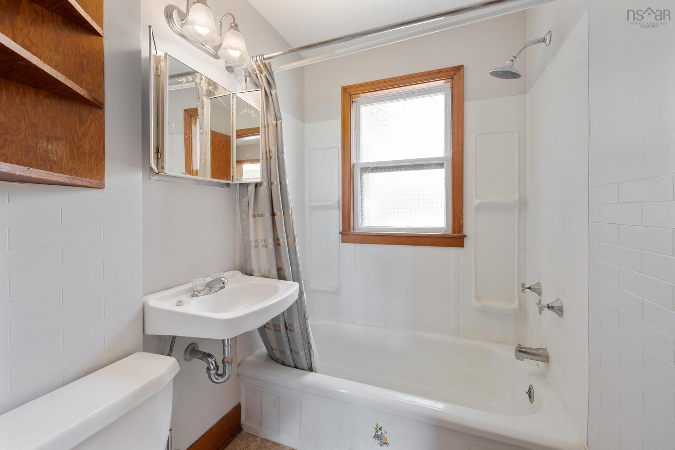 6000 Highway 1, Mavillette, NS