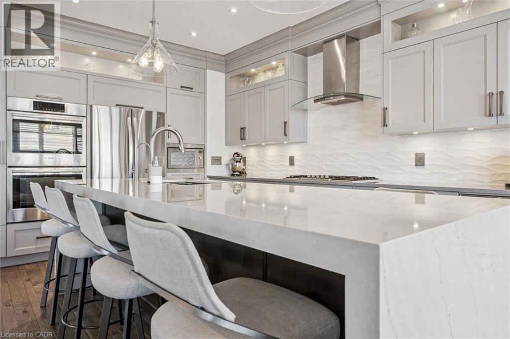 254 Gosling Gardens Unit# 20, Guelph, ON - Indoor Photo Showing Kitchen With Upgraded Kitchen