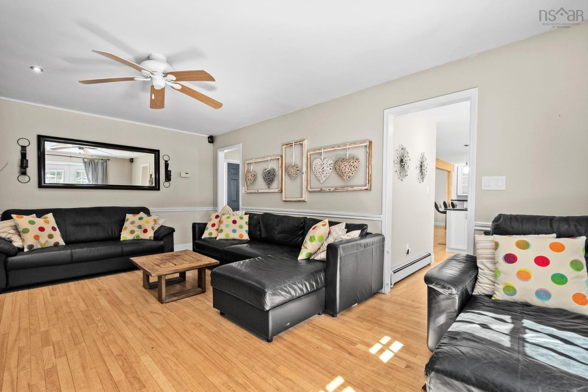 14 Sandstone Avenue, Fall River, NS