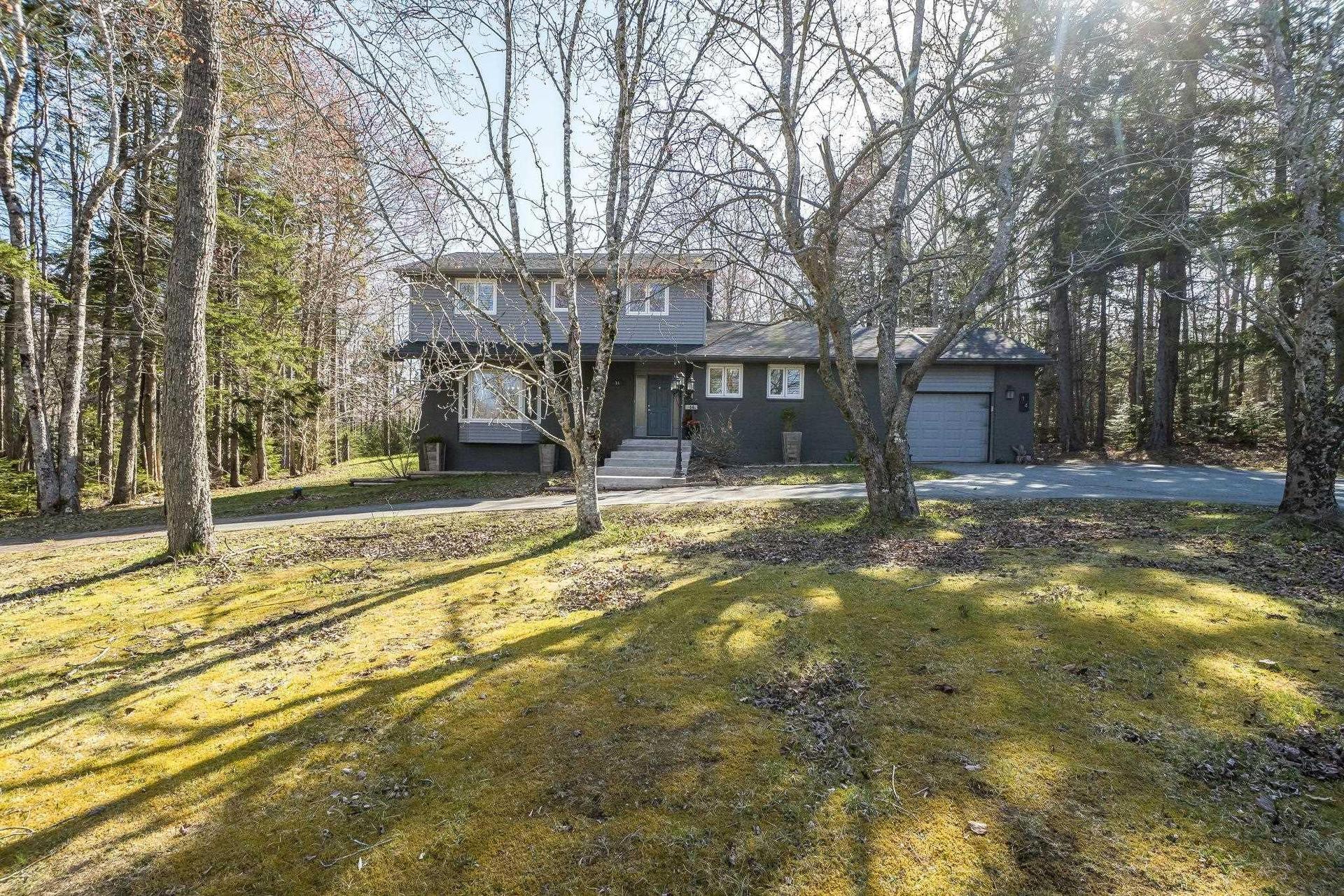 14 Sandstone Avenue, Fall River, NS