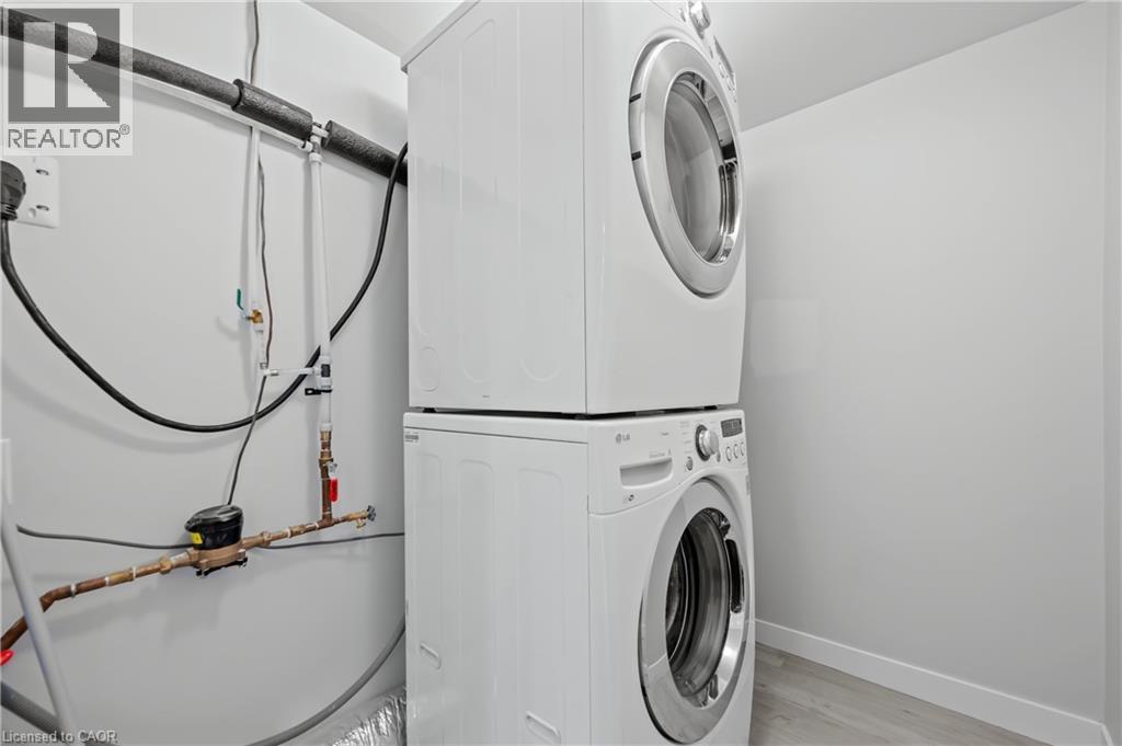 1180 Union Street, Kitchener, ON - Indoor Photo Showing Laundry Room