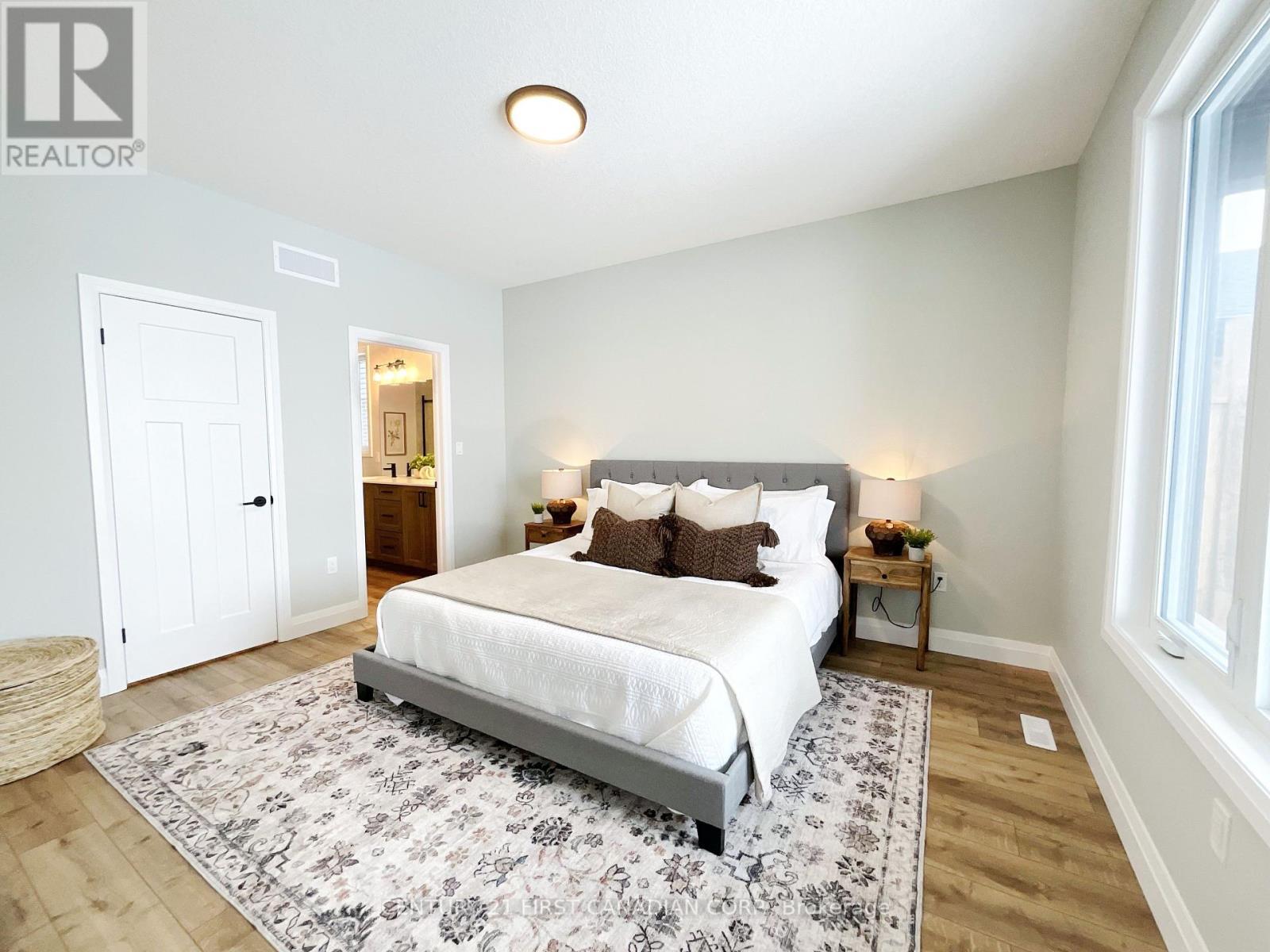 7 Postma Crescent, North Middlesex (Ailsa Craig), ON - Indoor Photo Showing Bedroom