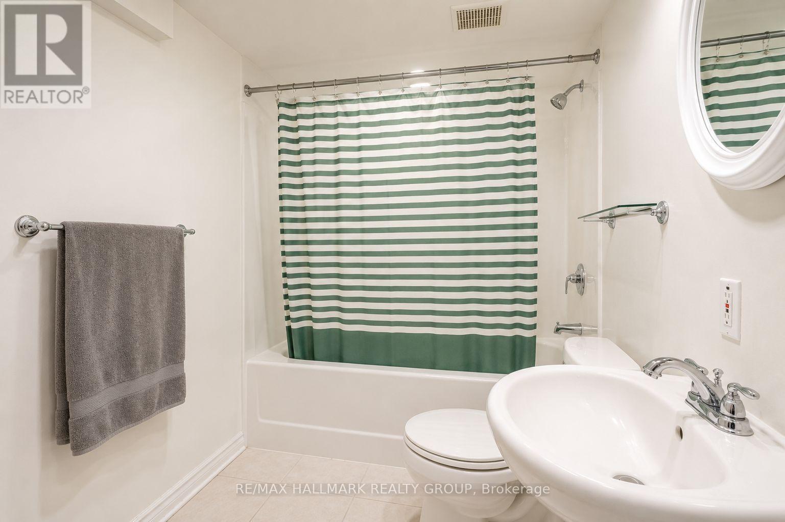 Virtually Decluttered - 223 Sanford Avenue, Ottawa, ON - Indoor Photo Showing Bathroom