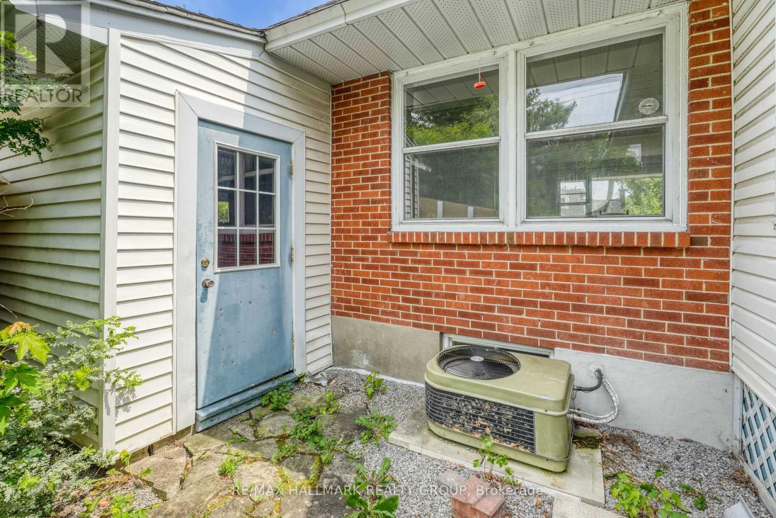 223 Sanford Avenue, Ottawa, ON - Outdoor With Deck Patio Veranda With Exterior