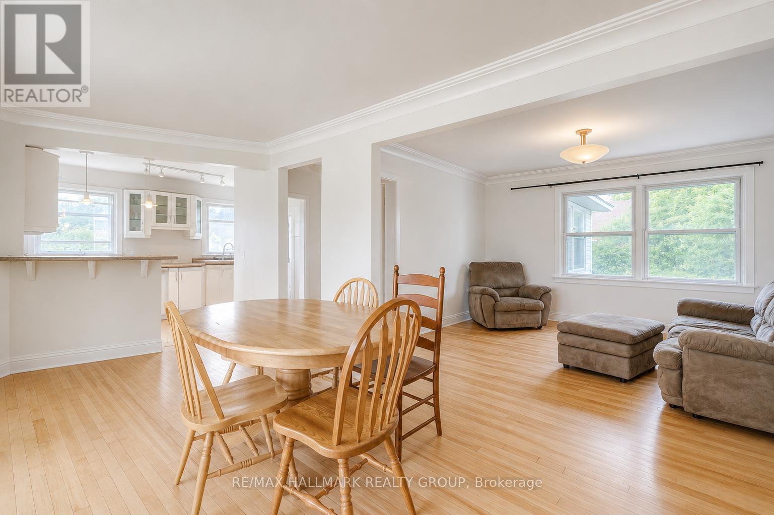 Virtually Decluttered - 223 Sanford Avenue, Ottawa, ON - Indoor