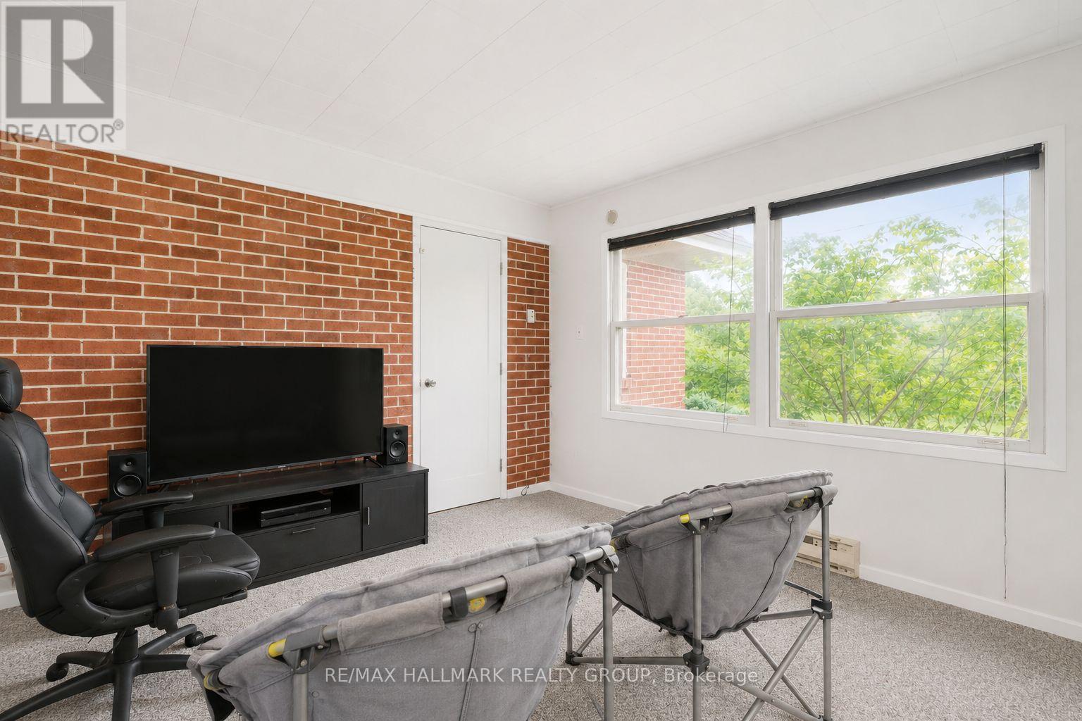 Virtually Decluttered - 223 Sanford Avenue, Ottawa, ON - Indoor Photo Showing Living Room