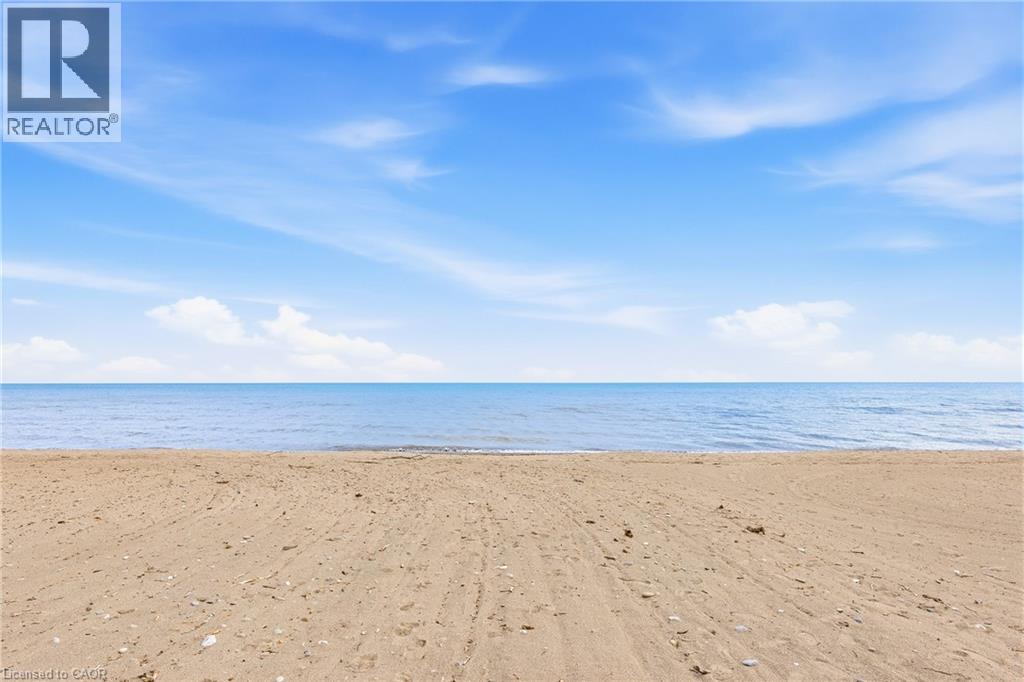 464 West Edith Cavell Boulevard, Port Stanley, ON - Outdoor With Body Of Water With View