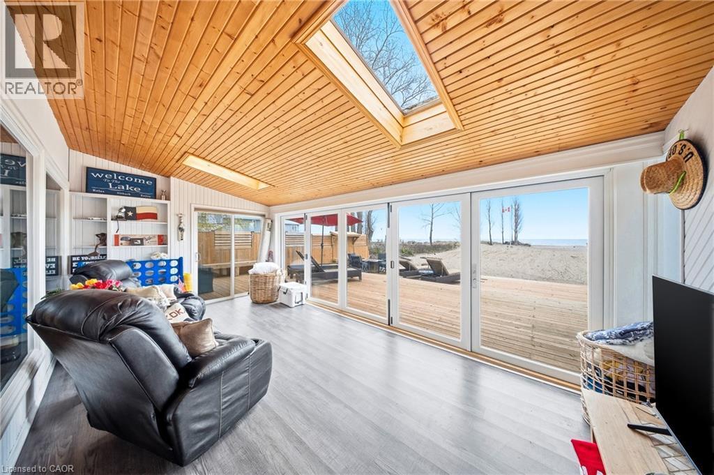 464 West Edith Cavell Boulevard, Port Stanley, ON -