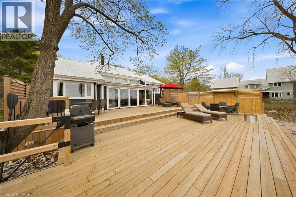 464 West Edith Cavell Boulevard, Port Stanley, ON - Outdoor With Deck Patio Veranda