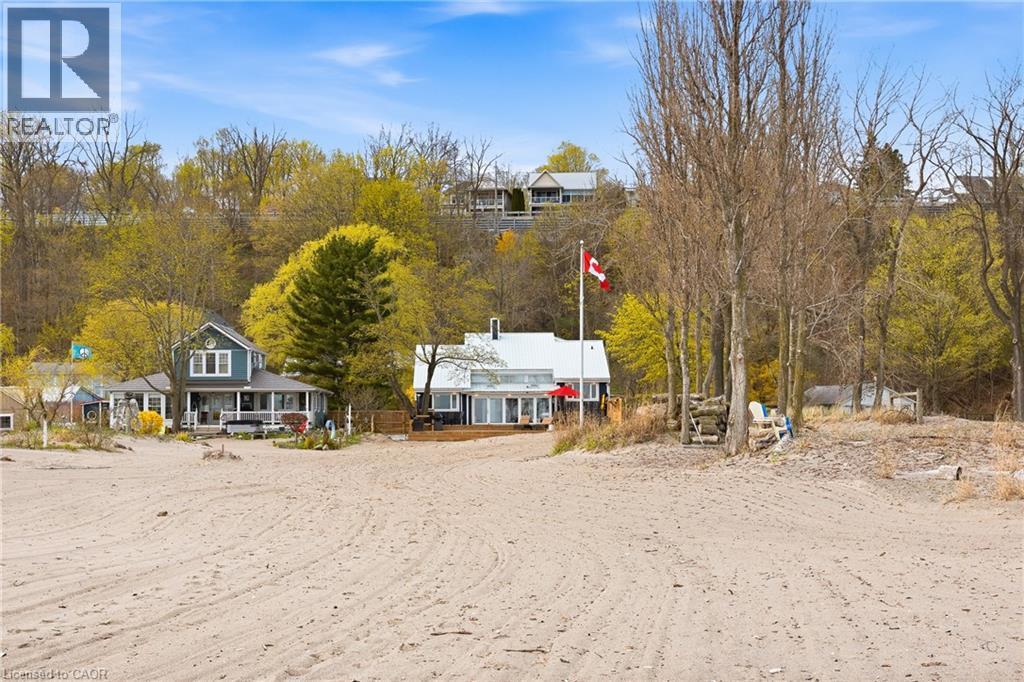 464 West Edith Cavell Boulevard, Port Stanley, ON - Outdoor