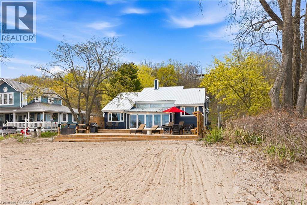 464 West Edith Cavell Boulevard, Port Stanley, ON - Outdoor With Deck Patio Veranda