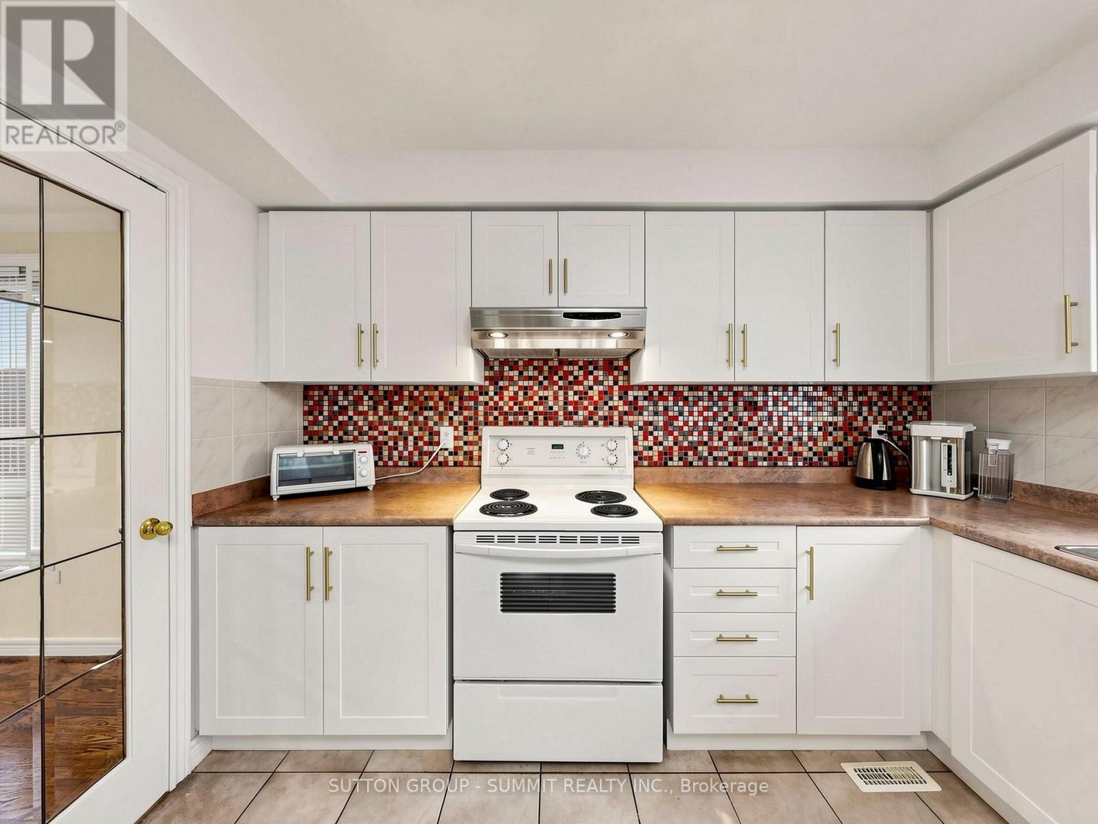 1763 Willow Way, Mississauga, ON - Indoor Photo Showing Kitchen