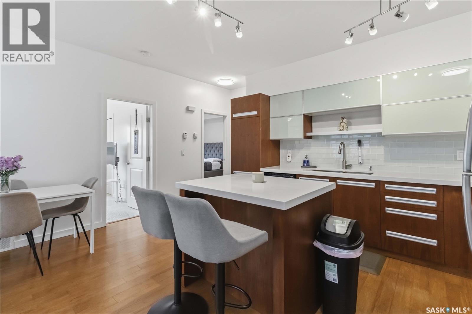 202 1015 Patrick Crescent, Saskatoon, SK - Indoor
