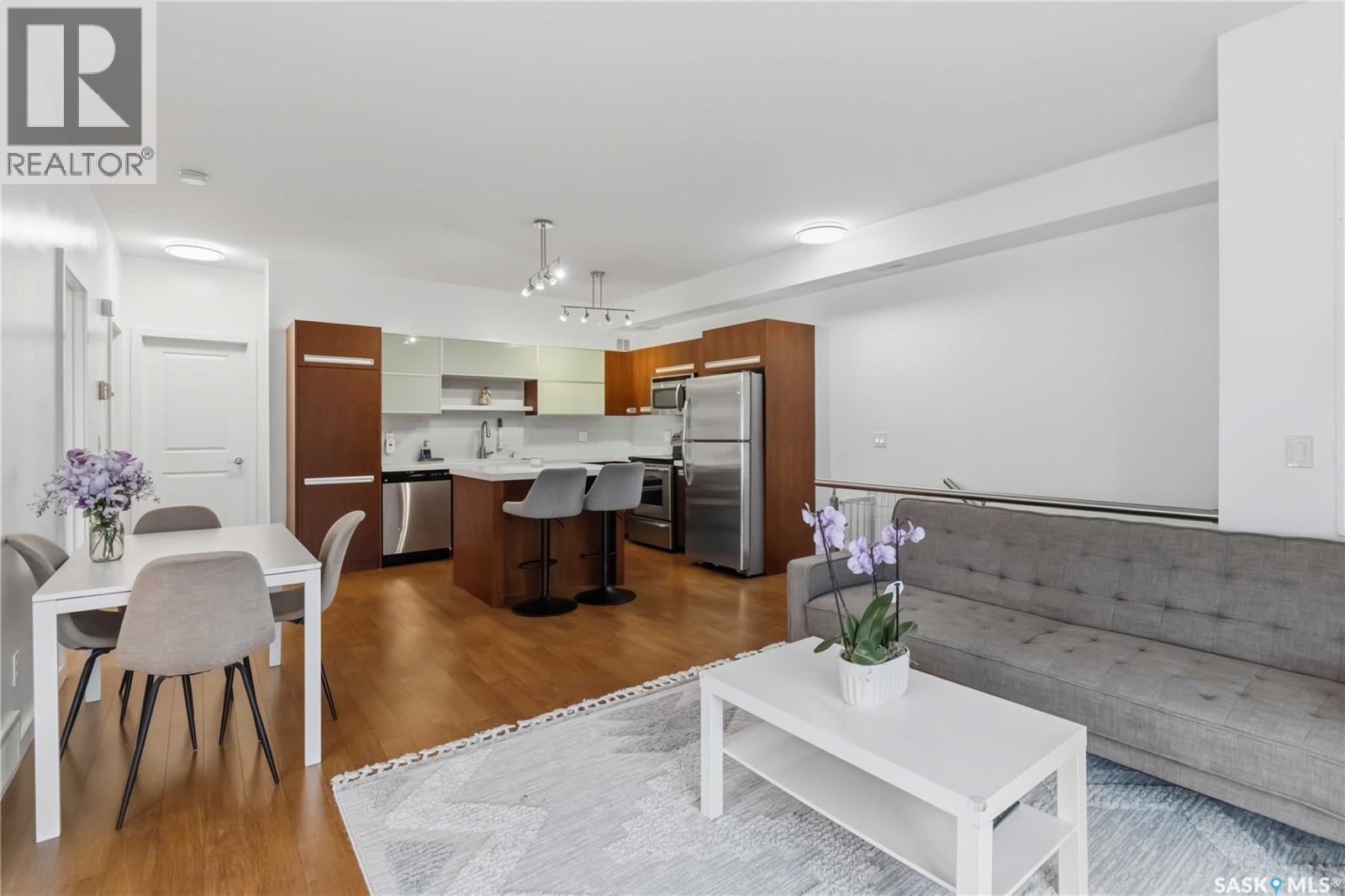 202 1015 Patrick Crescent, Saskatoon, SK - Indoor