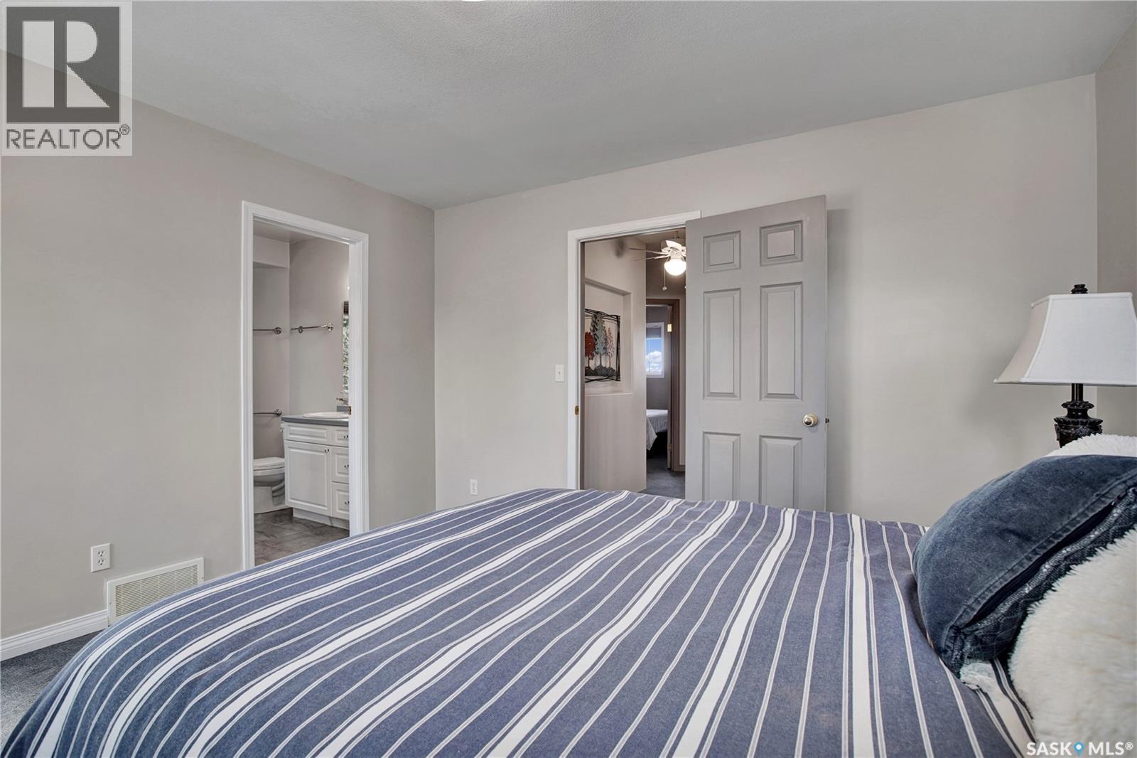 114 Woods Court, Saskatoon, SK - Indoor Photo Showing Bedroom