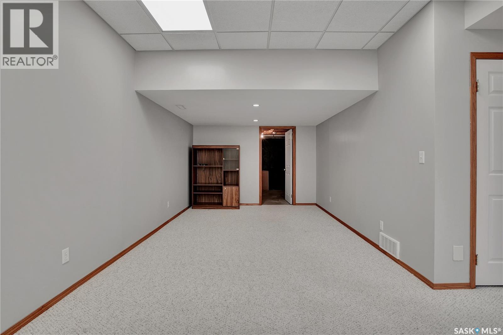 114 Woods Court, Saskatoon, SK - Indoor Photo Showing Other Room
