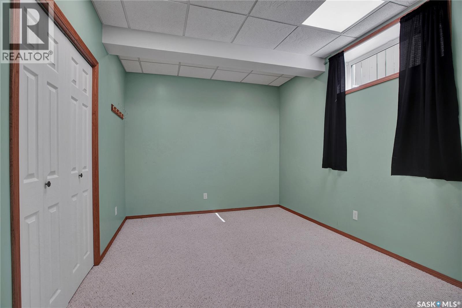 114 Woods Court, Saskatoon, SK - Indoor Photo Showing Other Room