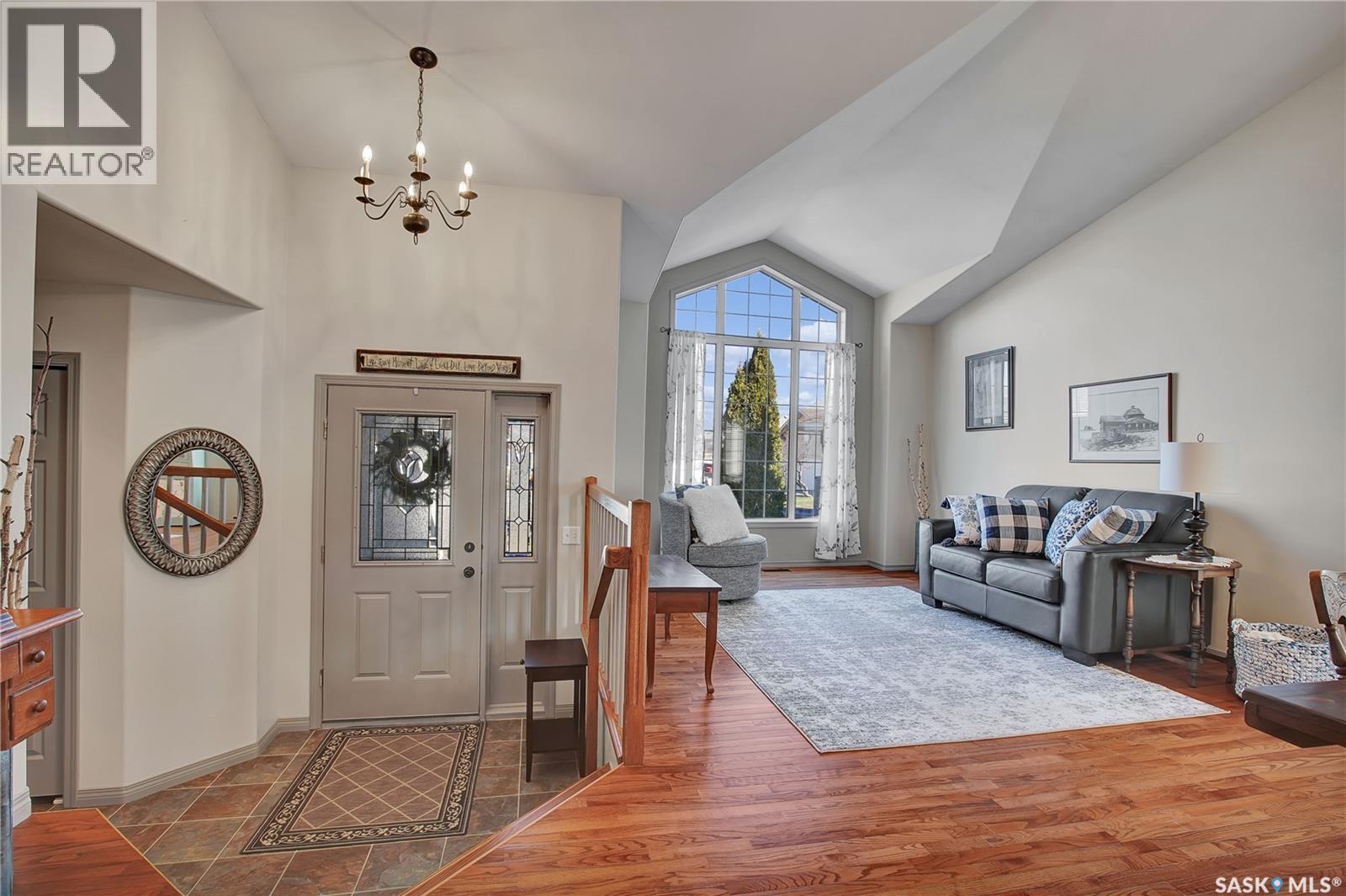 114 Woods Court, Saskatoon, SK - Indoor