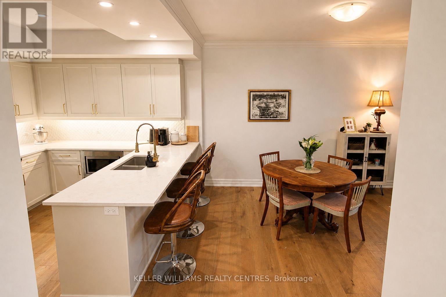 Entertainers dream - 1107 - 1880 Gordon Street, Guelph, ON - Indoor