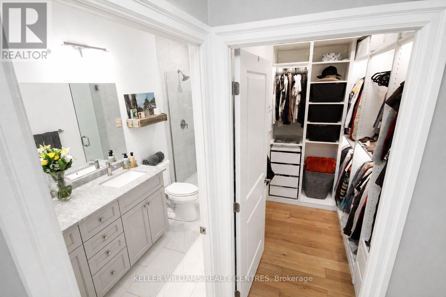 Walk in - custom Ikea pax closet - 1107 - 1880 Gordon Street, Guelph, ON - Indoor Photo Showing Bathroom