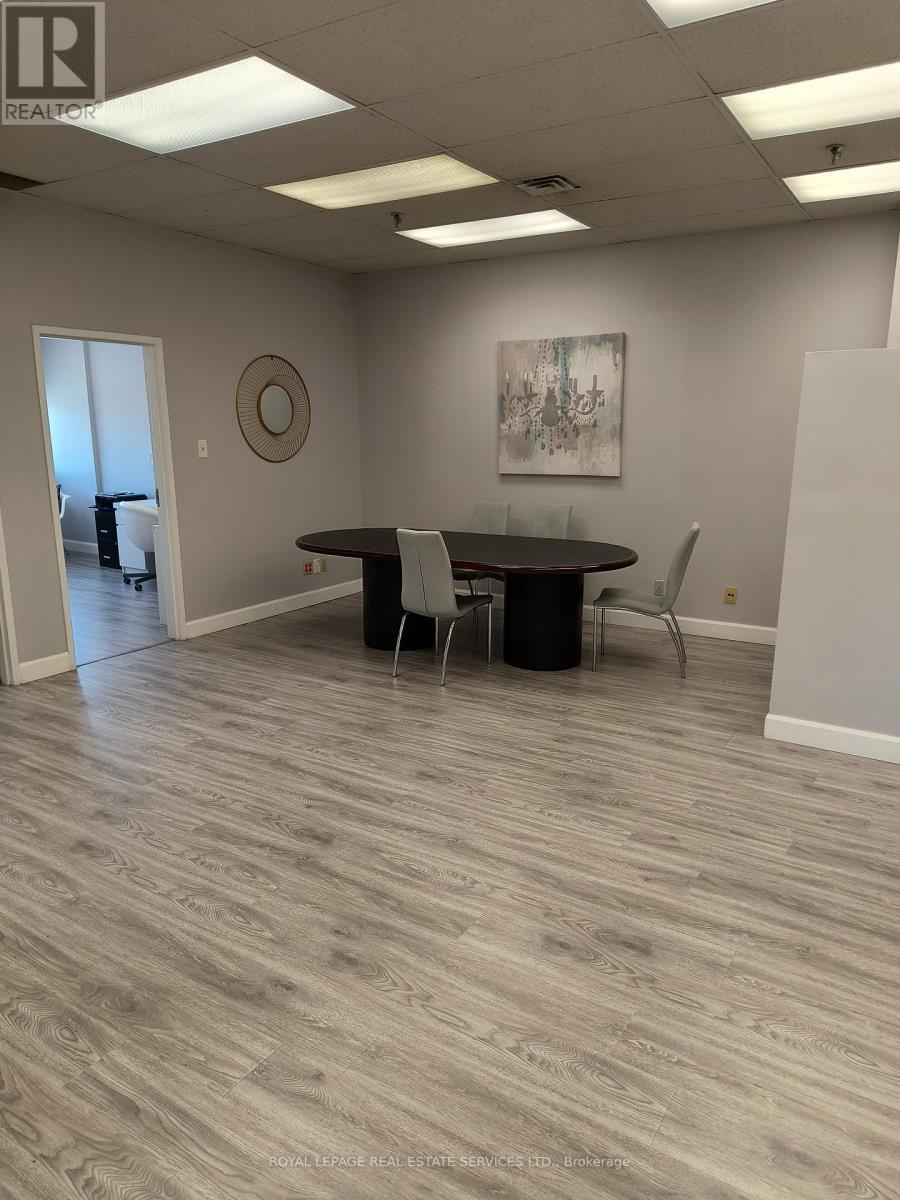 2A - 12 Upjohn Road, Toronto, ON