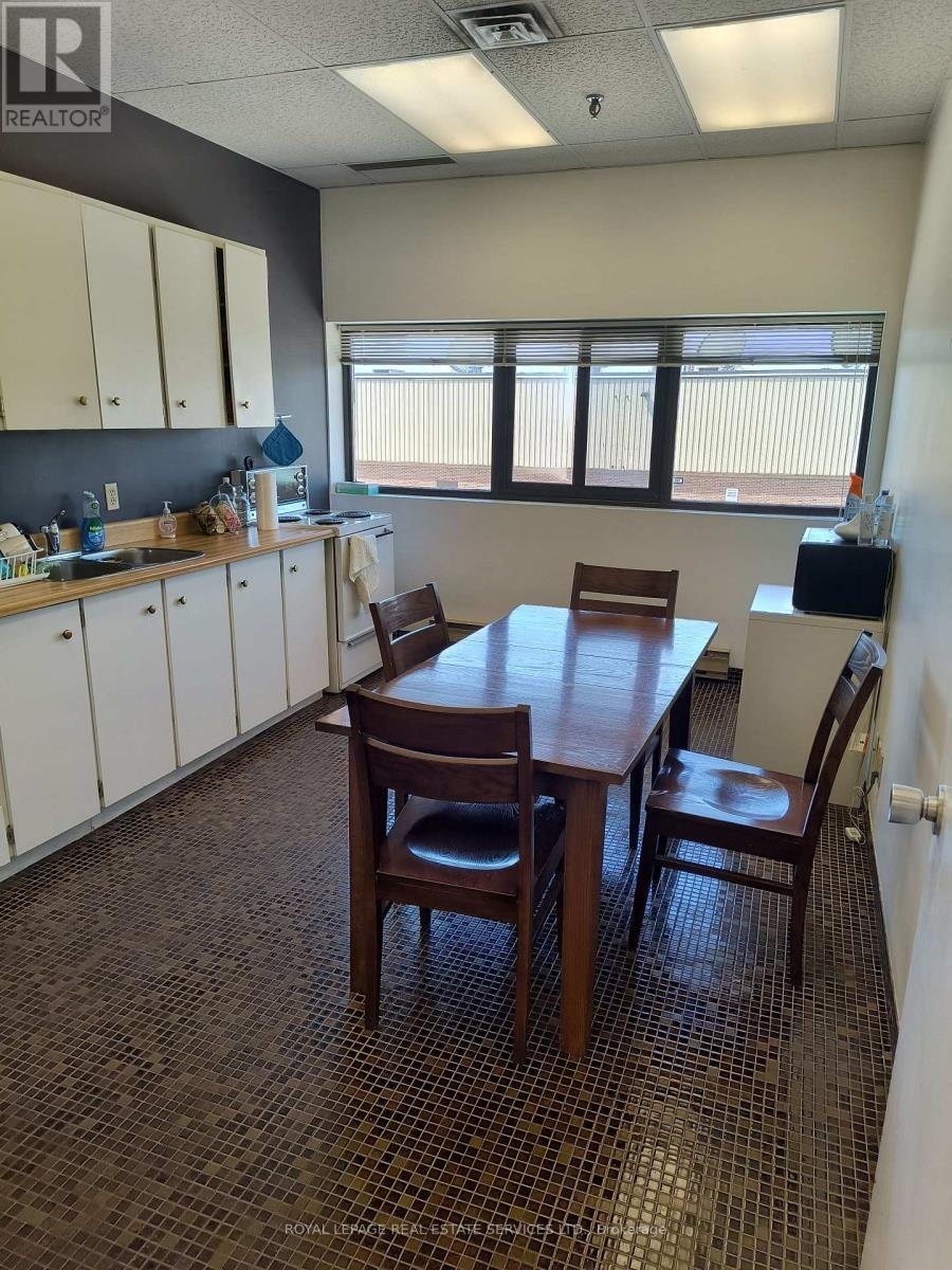 2A - 12 Upjohn Road, Toronto, ON