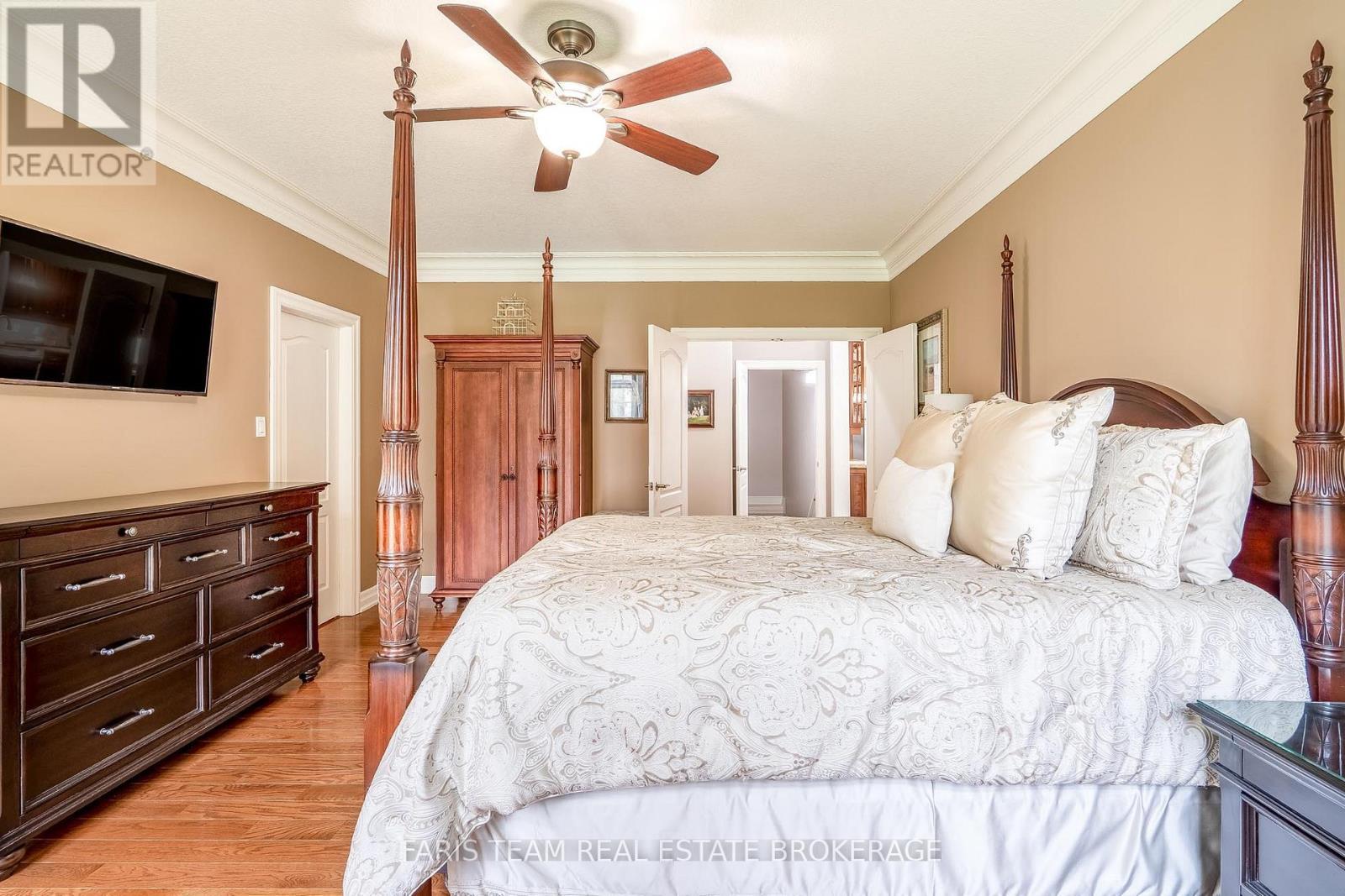 20 Mourning Dove Trail, Tiny, ON - Indoor Photo Showing Bedroom