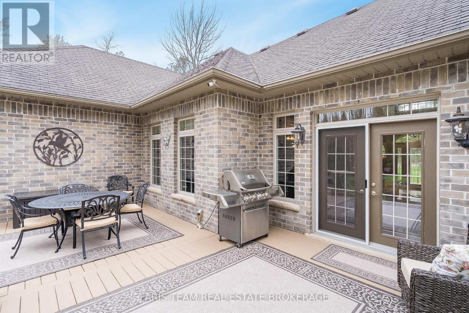 20 Mourning Dove Trail, Tiny, ON - Outdoor With Deck Patio Veranda