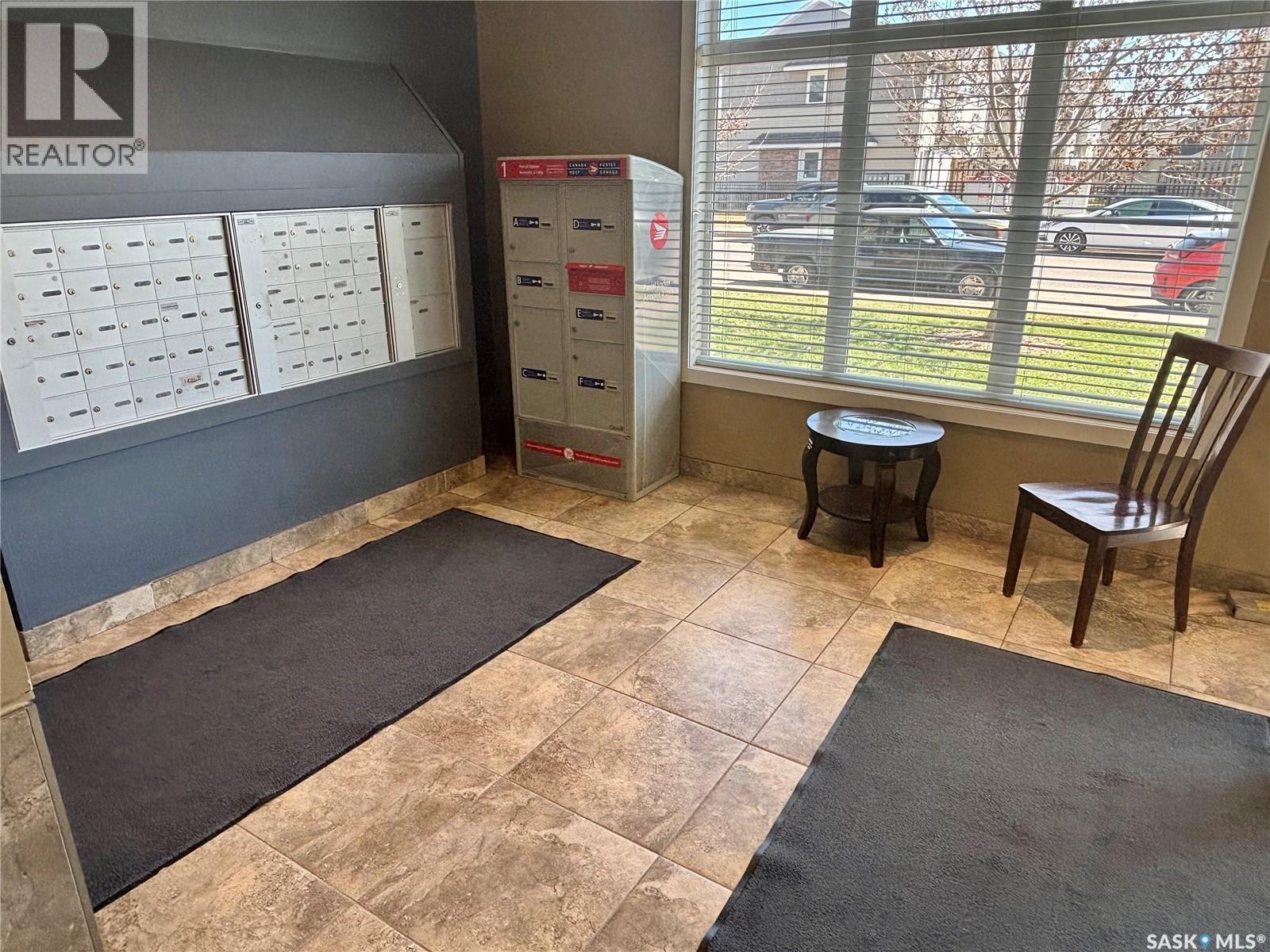 103 706 Hart Road, Saskatoon, SK - Indoor