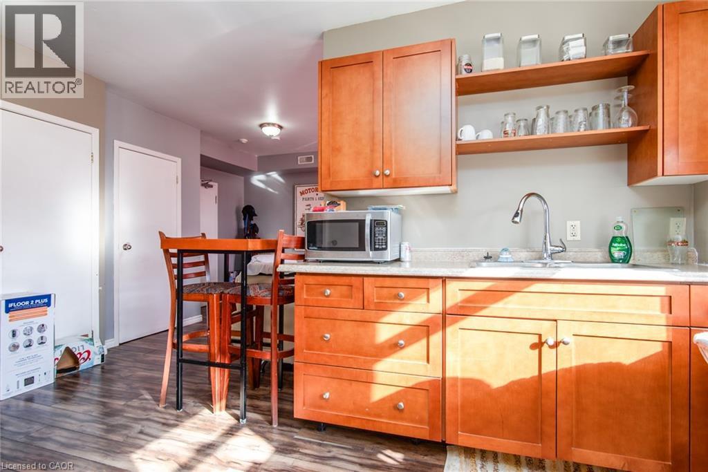 660 King Street E, Cambridge, ON
