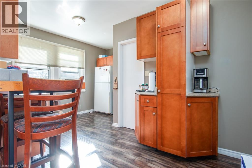 660 King Street E, Cambridge, ON