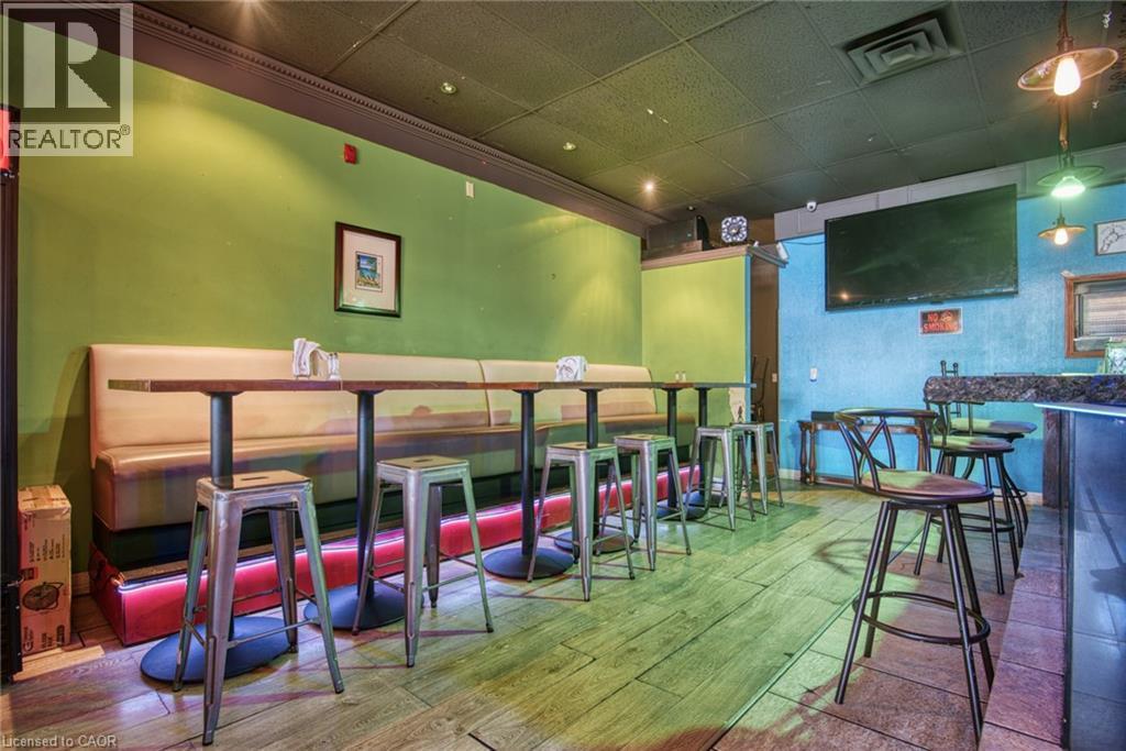 660 King Street E, Cambridge, ON