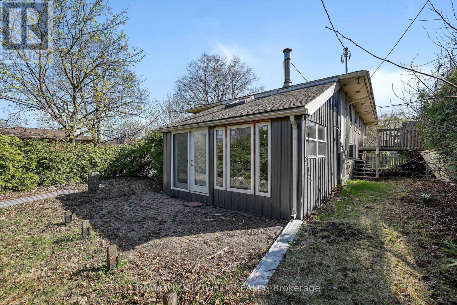 956 Garwood Avenue, Ottawa, ON - Outdoor