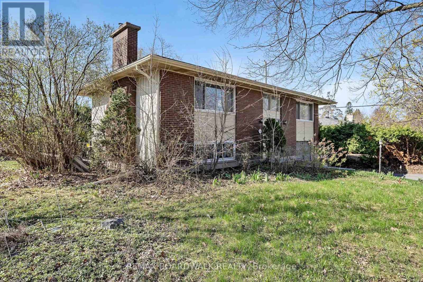 956 Garwood Avenue, Ottawa, ON - Outdoor