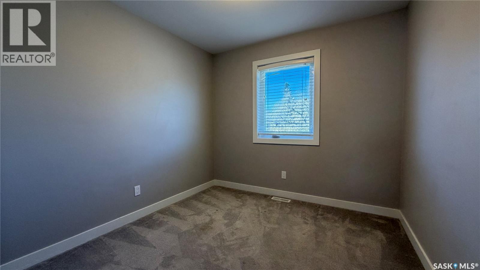 2212 St Patrick Avenue, Saskatoon, SK - Indoor Photo Showing Other Room