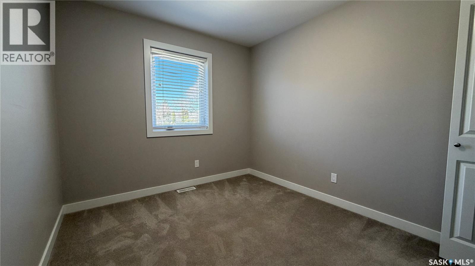 2212 St Patrick Avenue, Saskatoon, SK - Indoor Photo Showing Other Room
