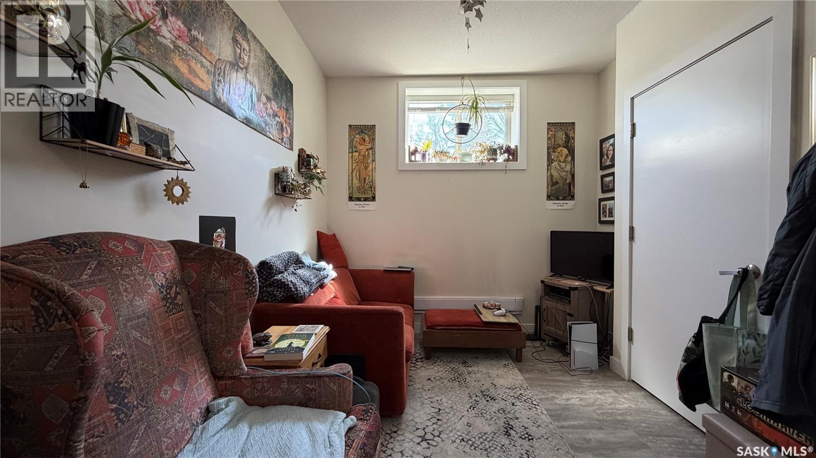 2212 St Patrick Avenue, Saskatoon, SK - Indoor