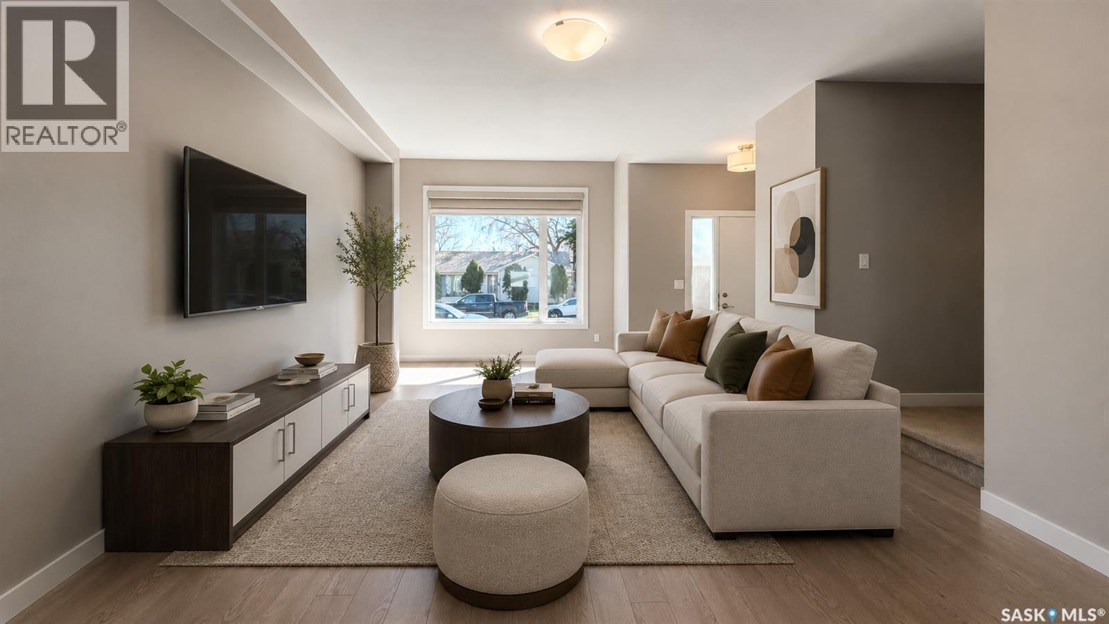 2212 St Patrick Avenue, Saskatoon, SK - Indoor Photo Showing Living Room