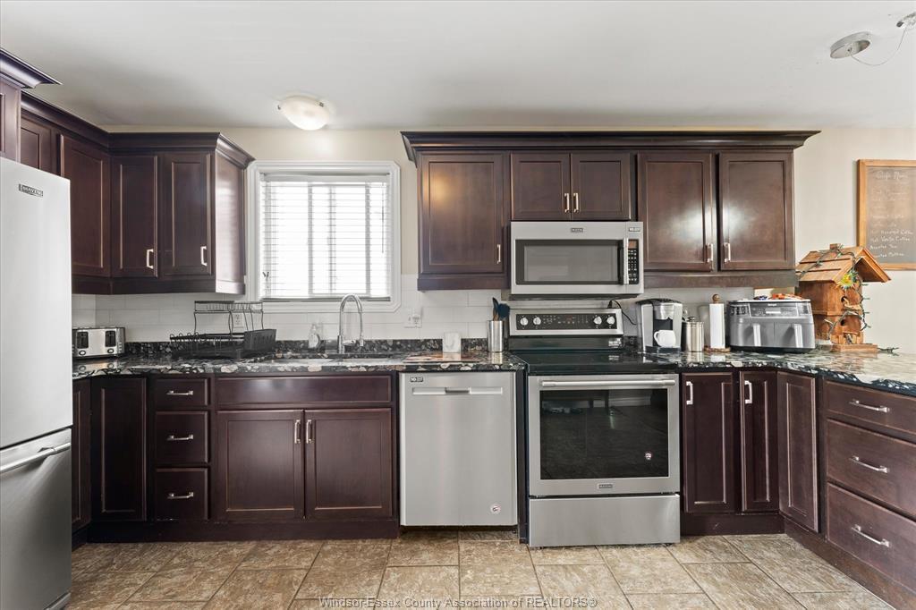 4883 Whitefish, Windsor, ON