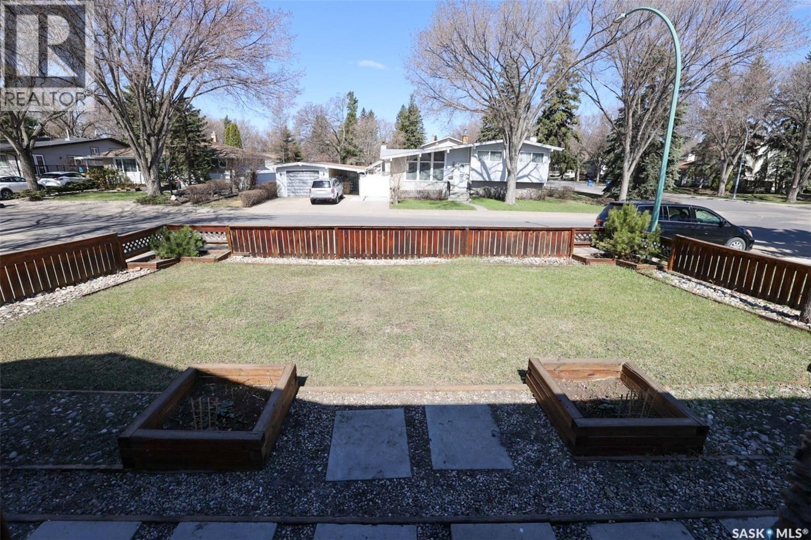 1409 Shannon Road, Regina, SK - Outdoor With Deck Patio Veranda