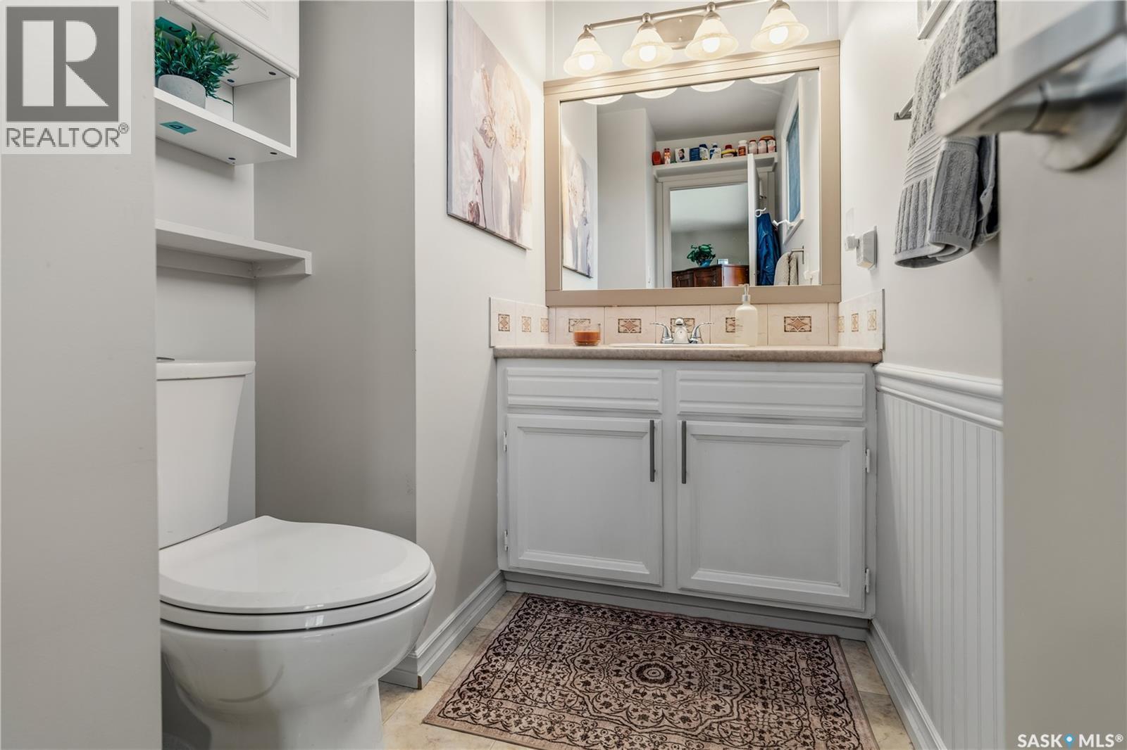 6 Selkirk Crescent, Regina, SK - Indoor Photo Showing Bathroom