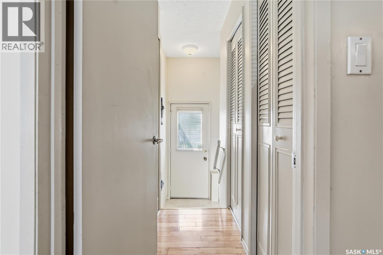 6 Selkirk Crescent, Regina, SK - Indoor