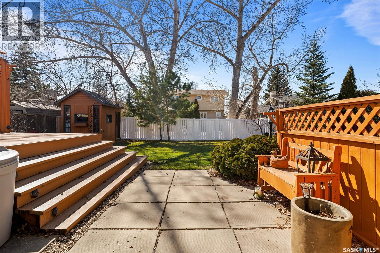 6 Selkirk Crescent, Regina, SK - Outdoor
