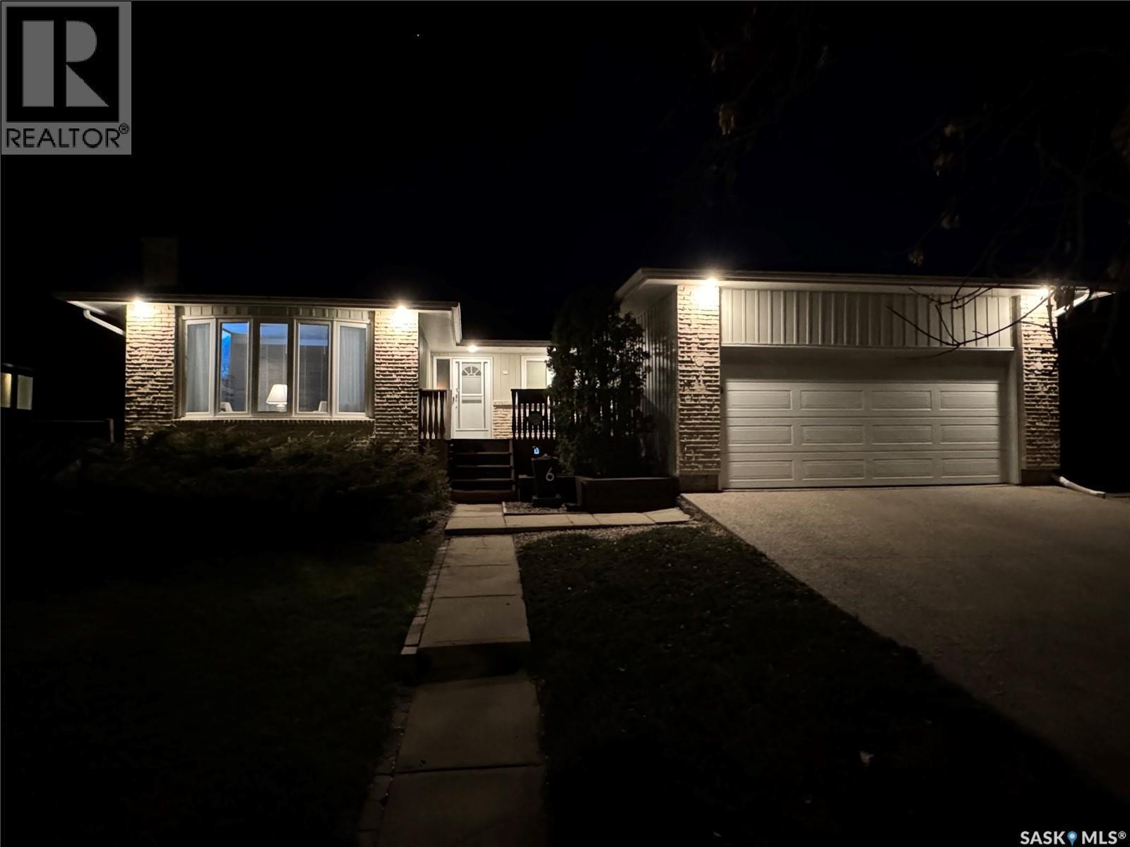 6 Selkirk Crescent, Regina, SK - Outdoor