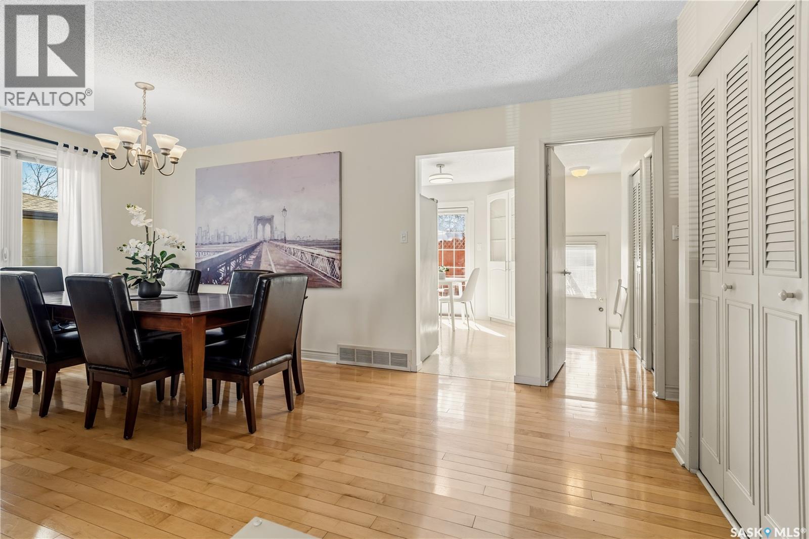 6 Selkirk Crescent, Regina, SK - Indoor Photo Showing Dining Room
