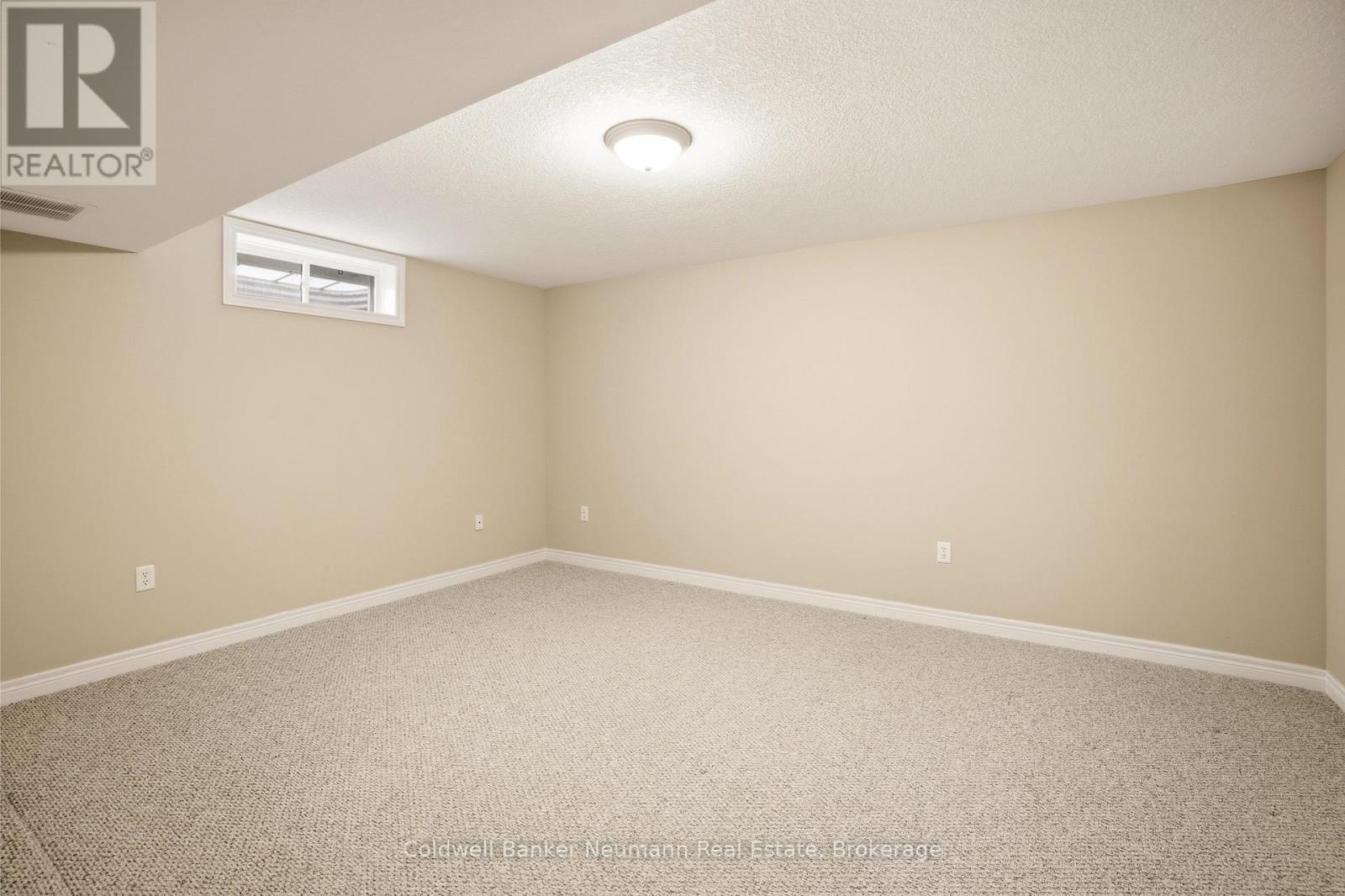 Bedroom - Basement - 21 - 50 Bryan Court, Kitchener, ON - Indoor Photo Showing Other Room