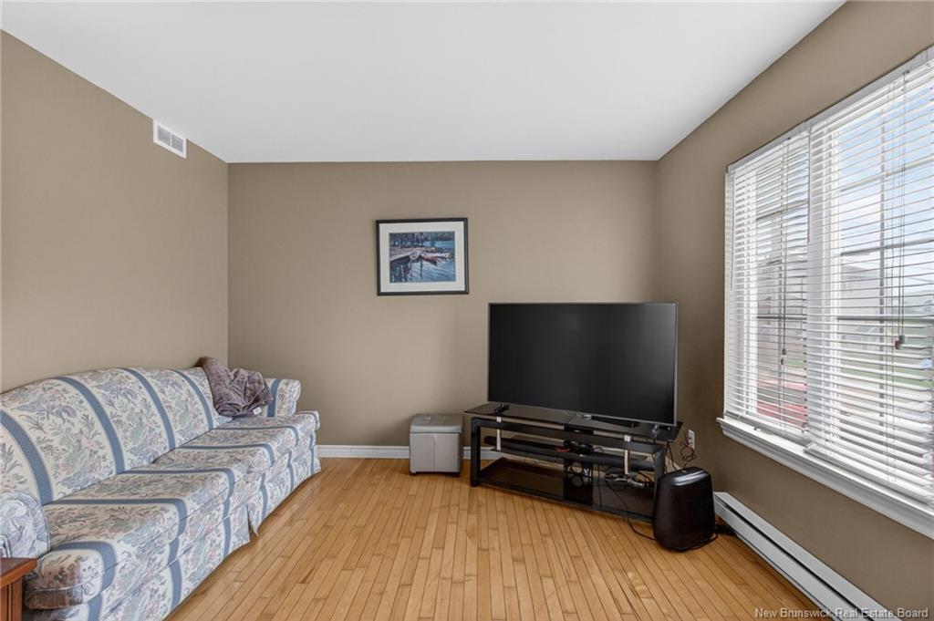 86 Lorette St, Dieppe, NB