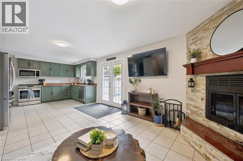 625 Pine Island Crescent, Waterloo, ON