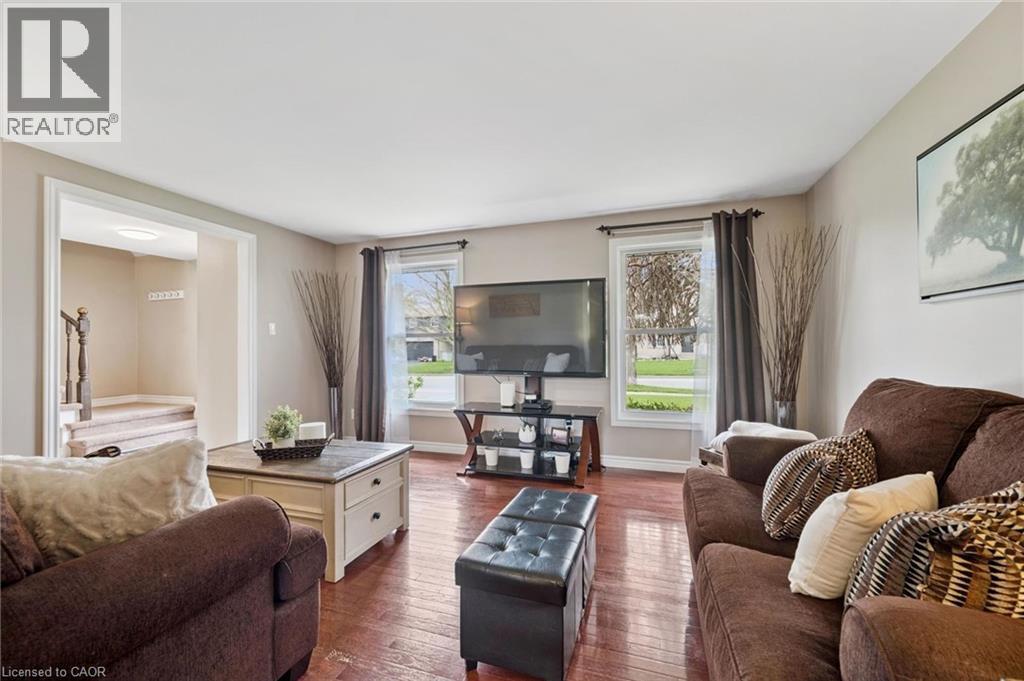 625 Pine Island Crescent, Waterloo, ON