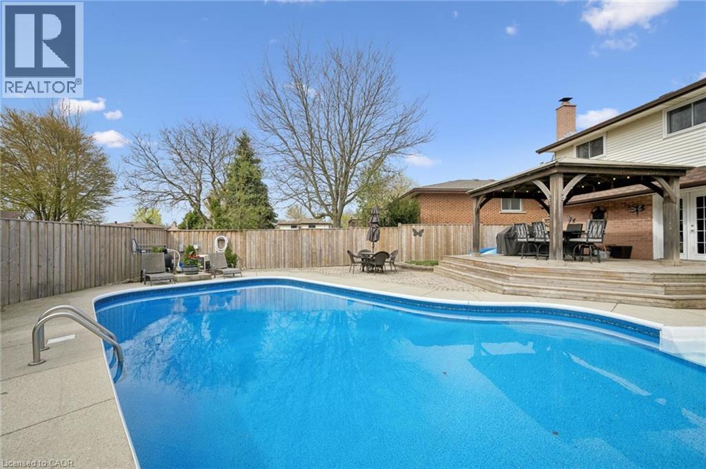 625 Pine Island Crescent, Waterloo, ON